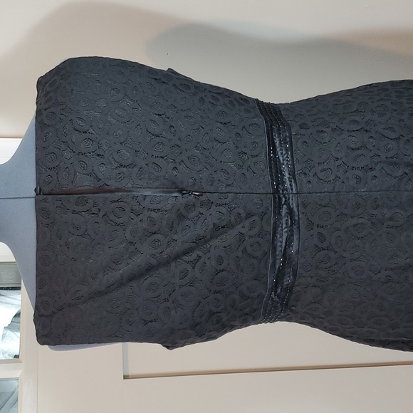 Calvin Klein lace sheath -14 - Picture 5 of 7